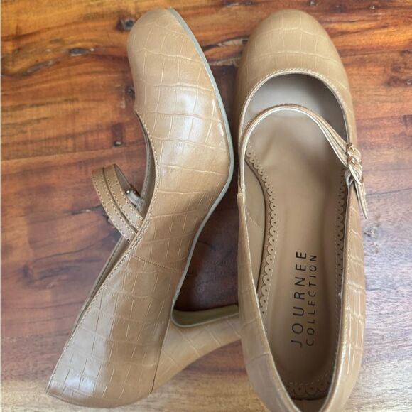 WINDY STATEMENT MARY JANE PUMP HEELS beige sz 11 - Picture 6 of 9